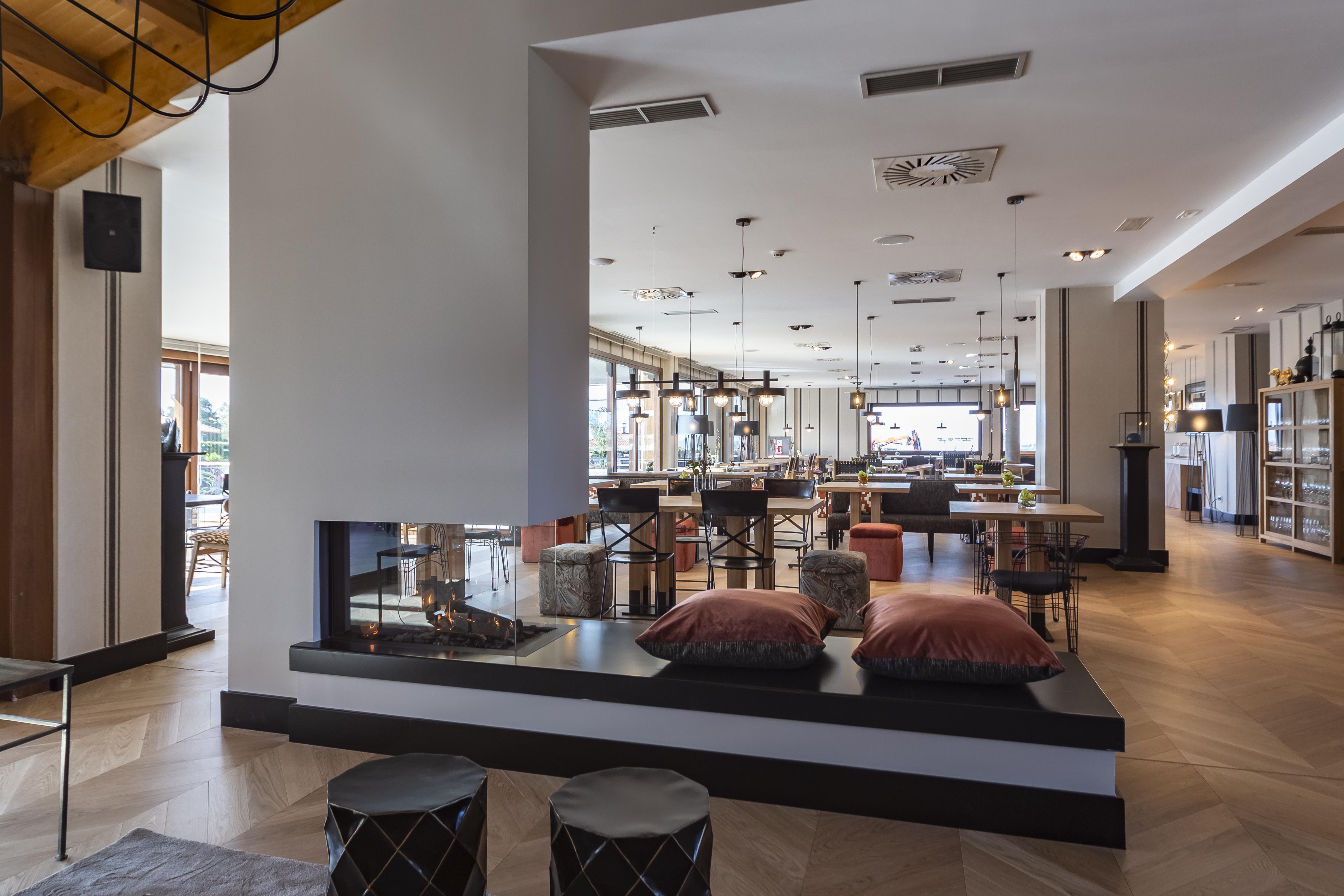 Artiem Asturias Hotel Quintueles Kültér fotó
